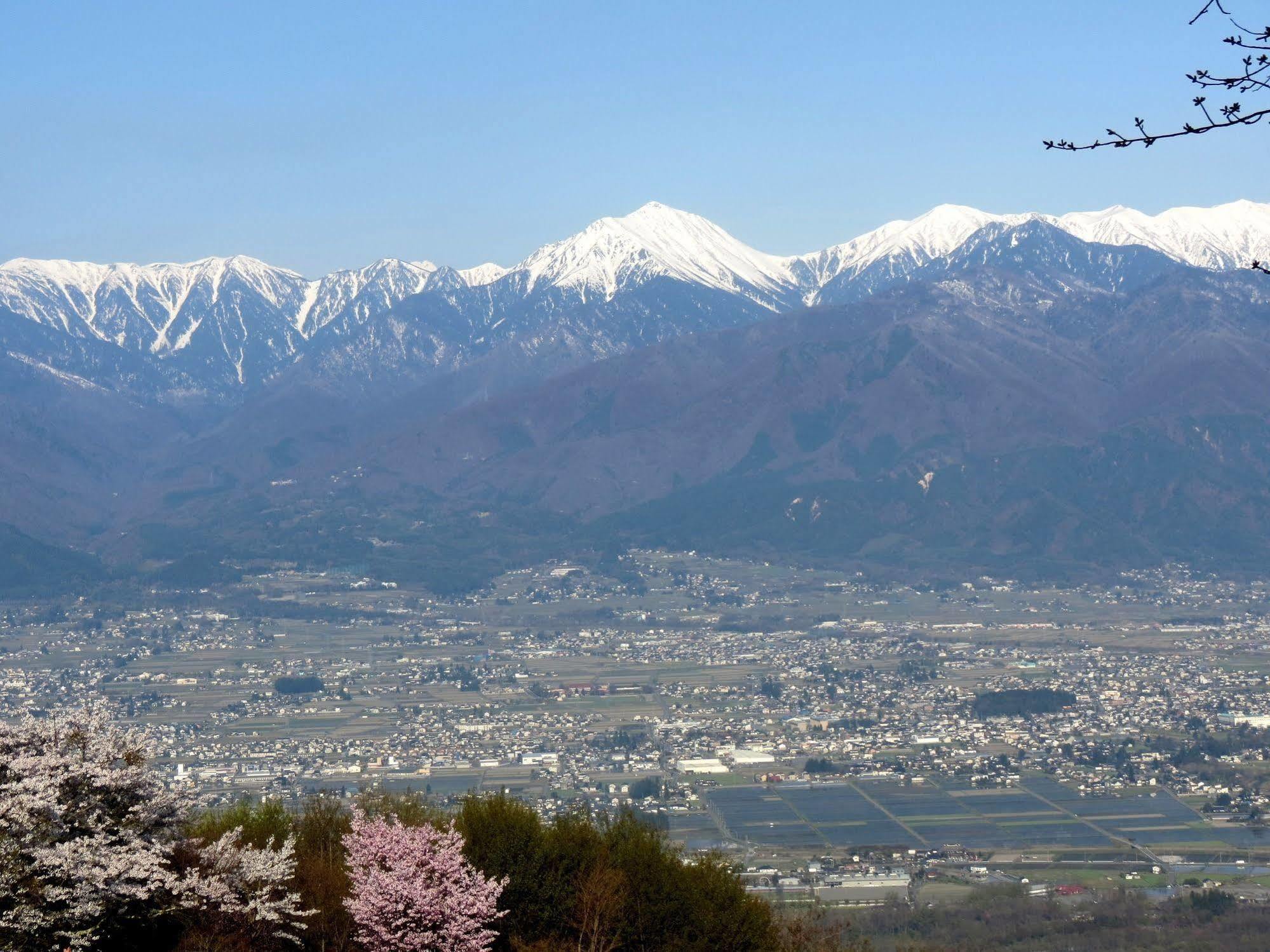 Azumino Hotaka View Hotel Экстерьер фото